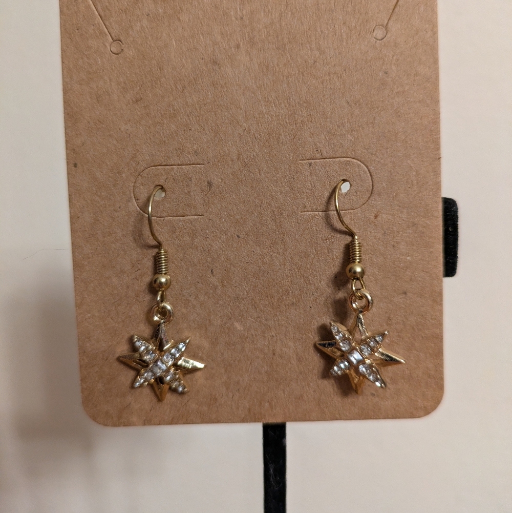 🎄BOGO FREE🎄Gold Star Earrings with Crystal Details